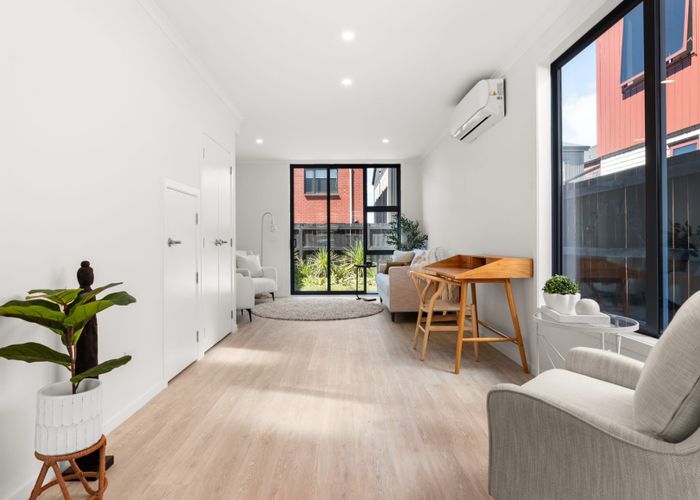  at 21 Te Tihi Street, Manukau, Manukau City, Auckland