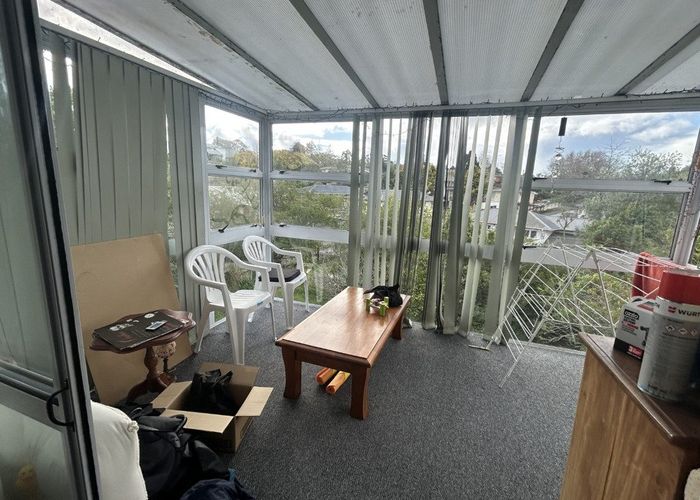  at 2/12 Downing Street , Glenfield, North Shore City, Auckland