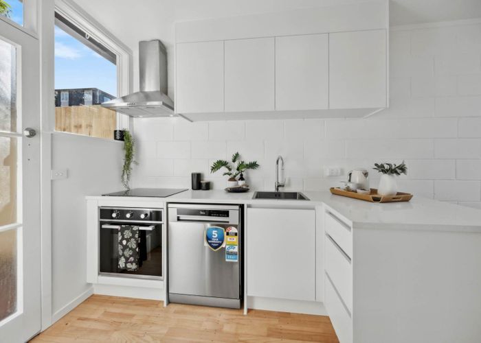  at 2/130B Paihia Road, One Tree Hill, Auckland City, Auckland