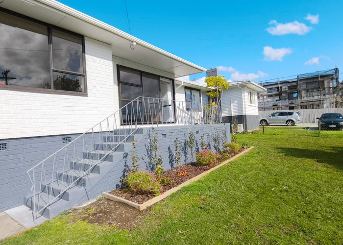  at 7 Cobham Crescent, Kelston, Waitakere City, Auckland