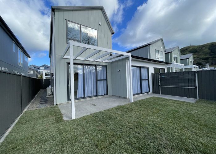 at 18 Koreke Close, Kenepuru, Porirua, Wellington