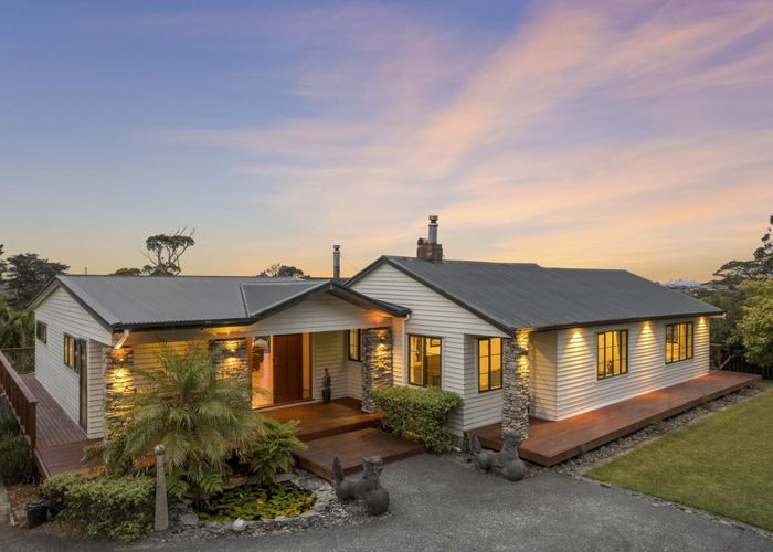  at 305 Sturges Road, Henderson Valley, Auckland