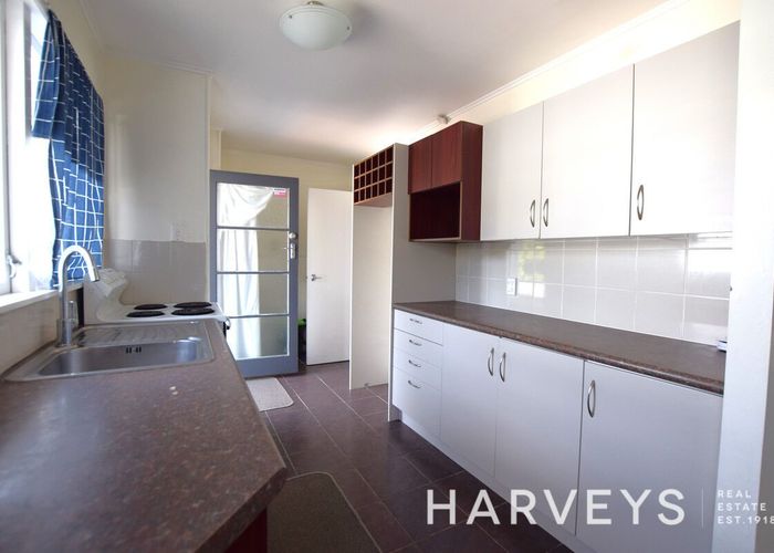  at 42 Crystal Avenue, Te Atatu South, Waitakere City, Auckland