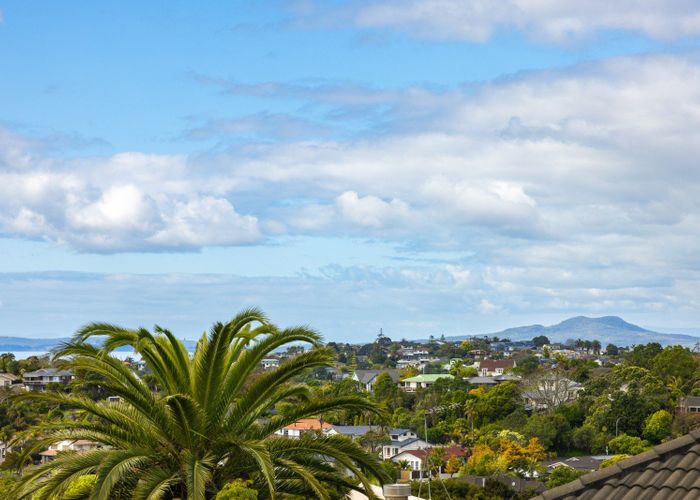  at 5 Caversham Drive, Torbay, North Shore City, Auckland