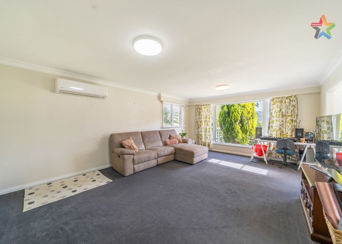  at 19 Thomas Street, Stokes Valley, Lower Hutt