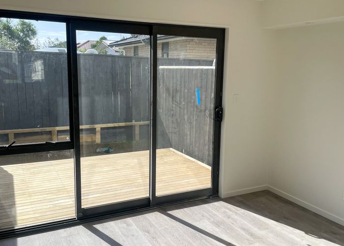  at 13/5 Hikurangi Street, Te Atatu Peninsula, Waitakere City, Auckland