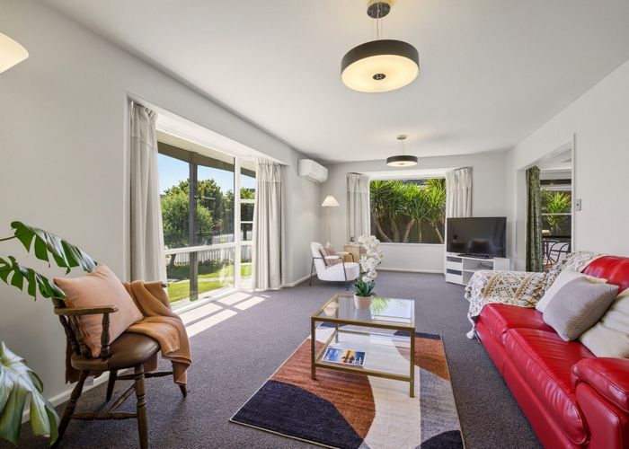  at 4 Larkhill Place, Russley, Christchurch City, Canterbury