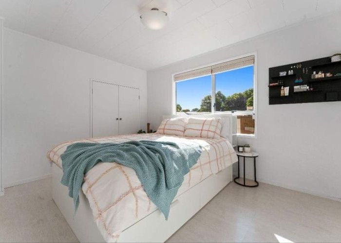  at 22 Ferndown Avenue, Papatoetoe, Manukau City, Auckland