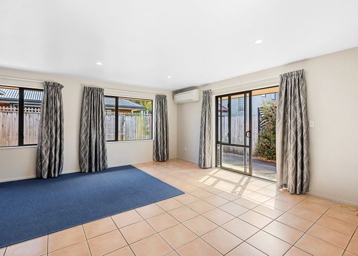  at 63 Parade Court, Addington, Christchurch City, Canterbury