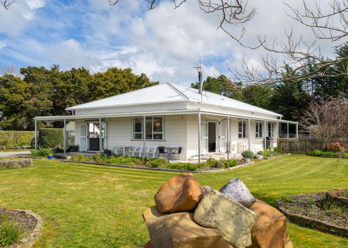  at 121 Chester Road, Clareville, Carterton