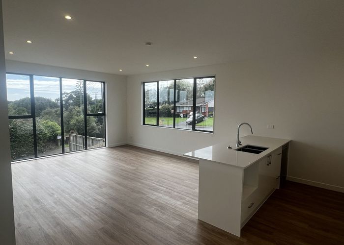  at 2/388 Glenfield Road, Glenfield, North Shore City, Auckland