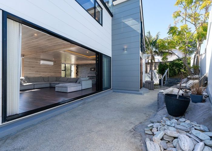  at 15 Wiles Avenue, Remuera, Auckland