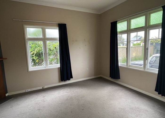  at 17 Knowles Street, Terrace End, Palmerston North