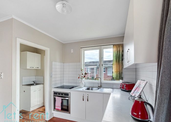  at 9/50 Tennessee Avenue, Mangere East, Manukau City, Auckland