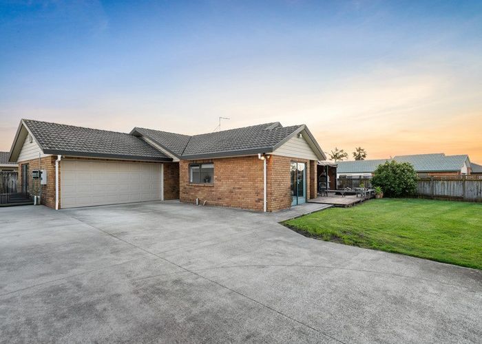  at 6B Sheriff Place, Randwick Park, Manukau City, Auckland