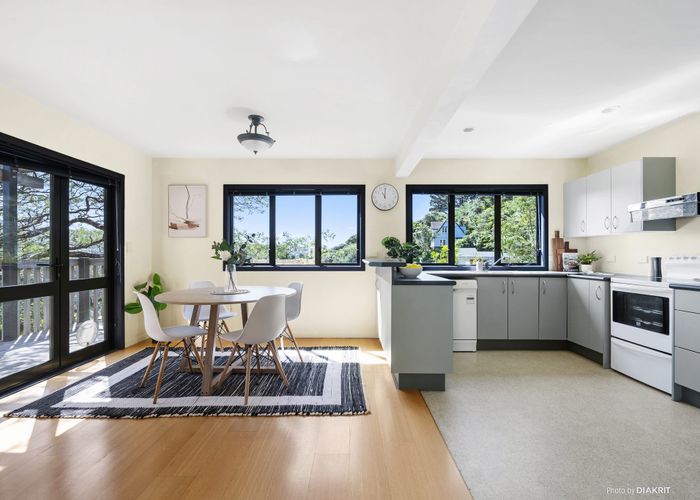  at 1/31 Volga Street, Island Bay, Wellington