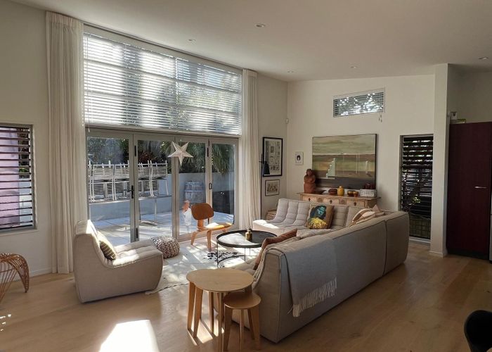  at 6/32 Parr Terrace, Castor Bay, North Shore City, Auckland