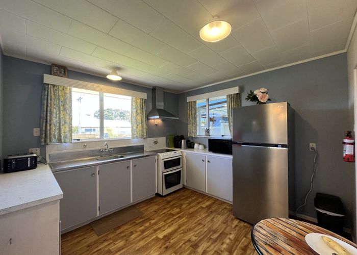  at 8 Lyn Street, Lynmouth, New Plymouth
