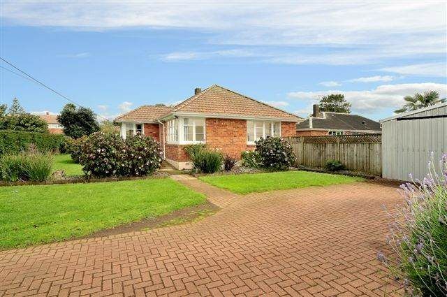  at 2 Riki Road, Point England, Auckland City, Auckland