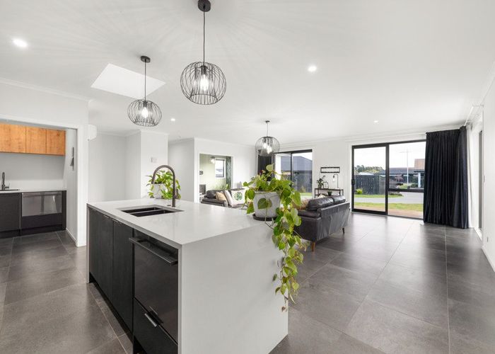  at 8 Hurricane Way, Omaka, Blenheim, Marlborough