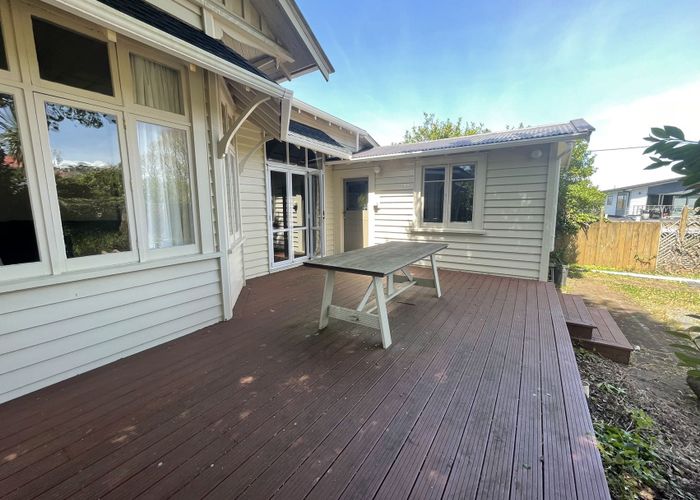  at 25 Frost Road, Mount Roskill, Auckland