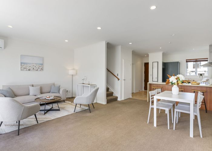  at 9X Clearwater Cove, West Harbour, Waitakere City, Auckland