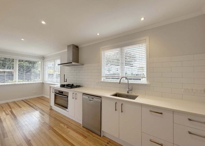  at 2 Cindy Place, Pakuranga, Auckland