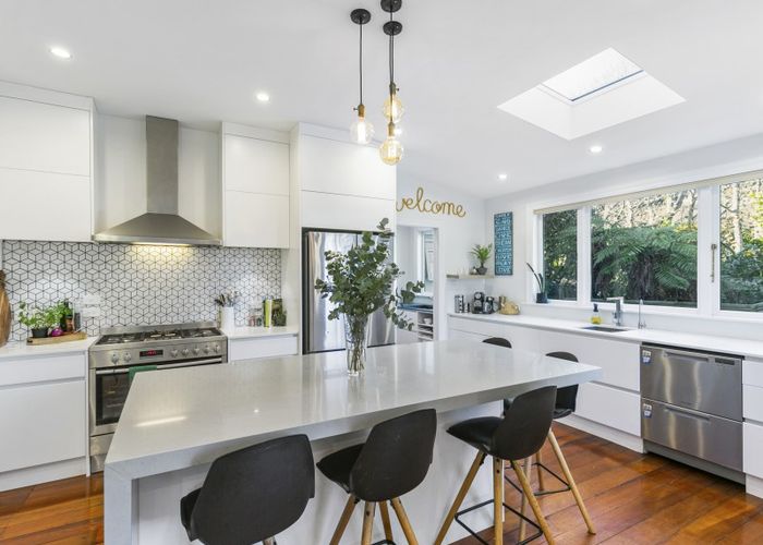  at 19 Waikowhai Street, Ngaio, Wellington