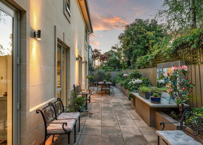  at 101 Aikmans Road, Merivale, Christchurch City, Canterbury