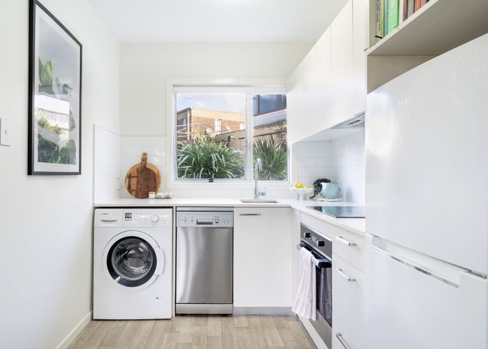  at 3/19 Houghton Street, Meadowbank, Auckland