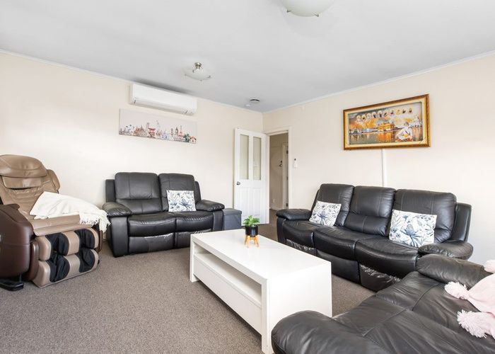  at 1/40 Grimseys Road, Redwood, Christchurch