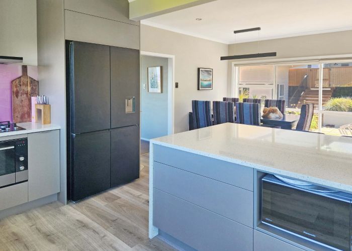  at 11 Onehuka Road, Tirohanga, Lower Hutt, Wellington