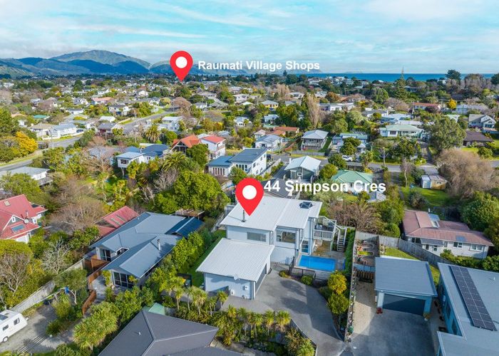  at 44 Simpson Crescent, Raumati Beach, Kapiti Coast, Wellington