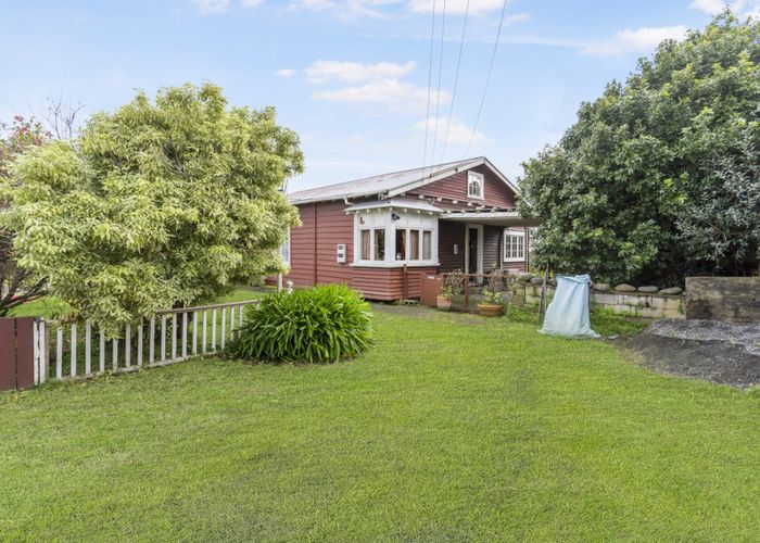  at 14 Thomas Road, Mangere, Auckland