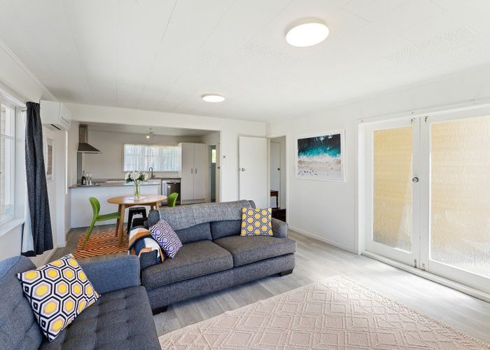  at 4 Colenso Place, Otaki Beach, Kapiti Coast, Wellington