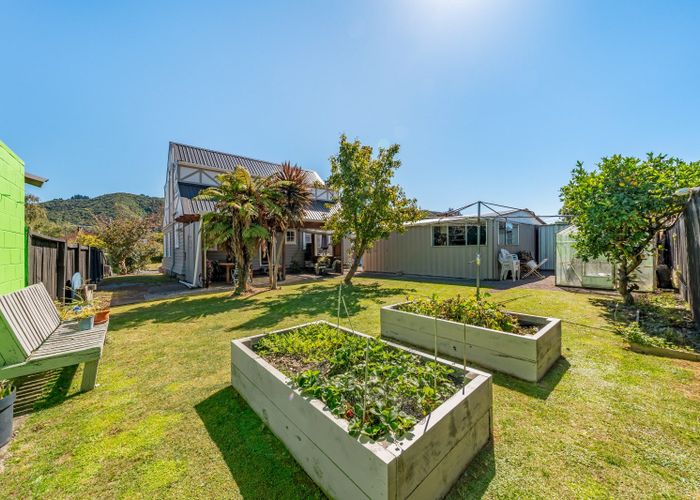  at 18 Akron Grove, Totara Park, Upper Hutt