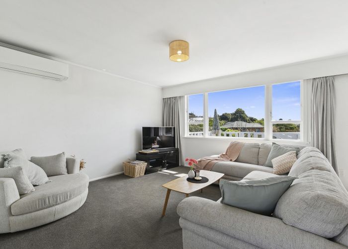  at 5 Oswald Crescent, Paparangi, Wellington
