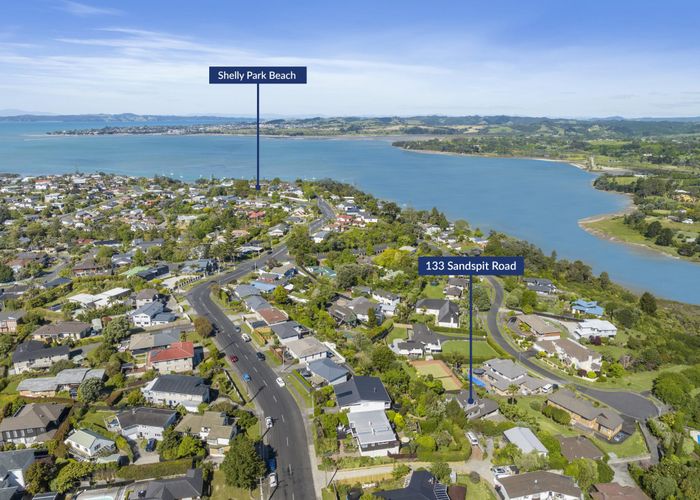  at 133 Sandspit Road, Shelly Park, Auckland