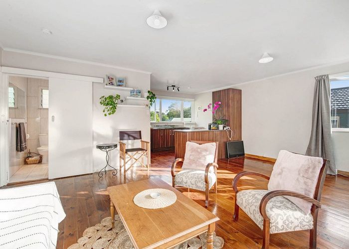  at 14a Ocean View Road, Hatfields Beach, Rodney, Auckland