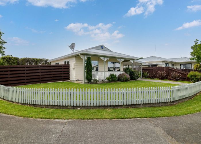  at 1 Tiller Close, Kelvin Grove, Palmerston North, Manawatu / Whanganui
