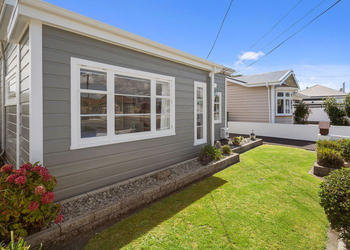  at 27 William Street, Petone, Lower Hutt