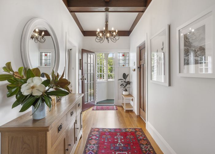  at 3 Rhodes Avenue, Mount Albert, Auckland