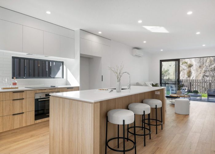  at 32 Kauriki Terrace, Stonefields, Auckland City, Auckland