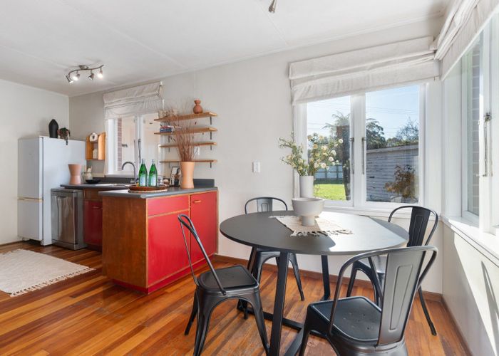  at 154 Kent Street, Carterton