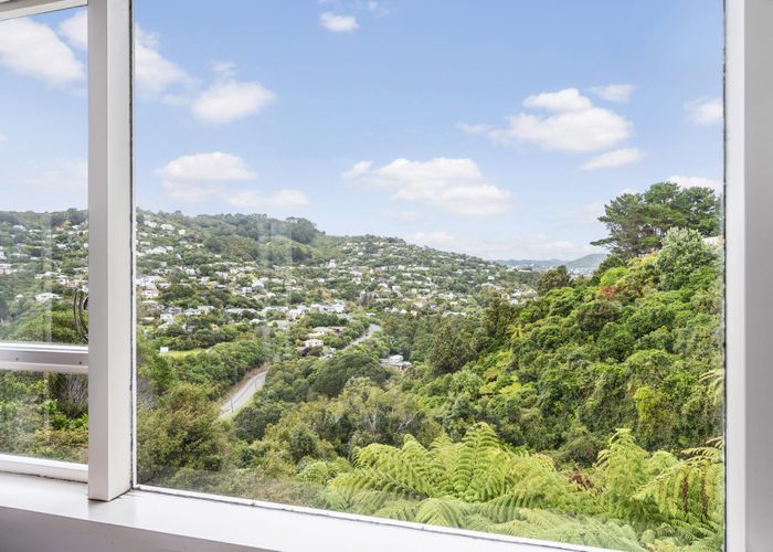  at 4 Chancellor Way, Crofton Downs, Wellington