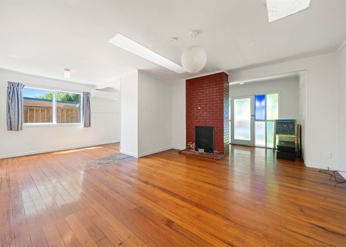  at 99 Seabrook Avenue, New Lynn, Waitakere City, Auckland