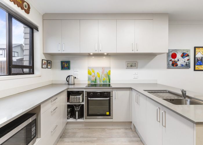  at 29 Kestrel Place, Wai o Taiki Bay, Auckland