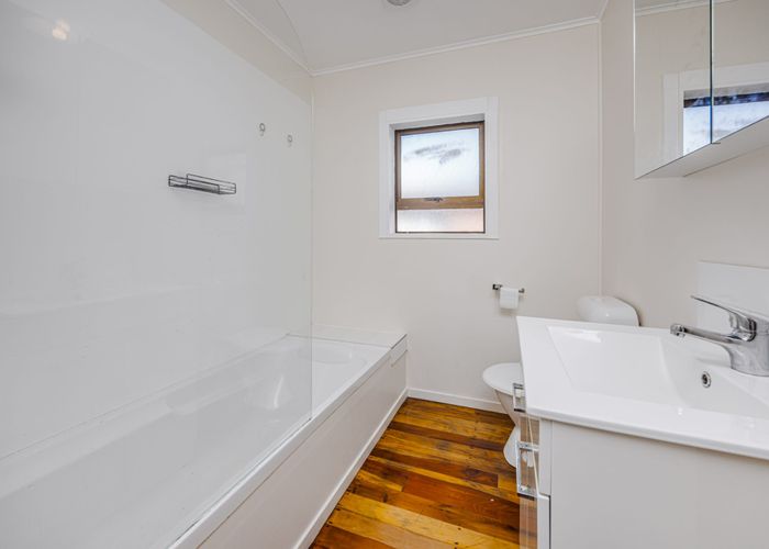  at 2/165 Gray Avenue, Papatoetoe, Manukau City, Auckland