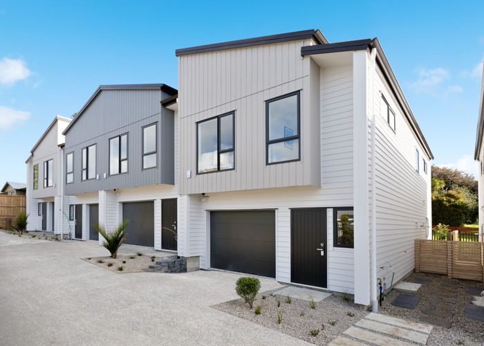  at 30A Tirimoana Road, Te Atatu South, Waitakere City, Auckland