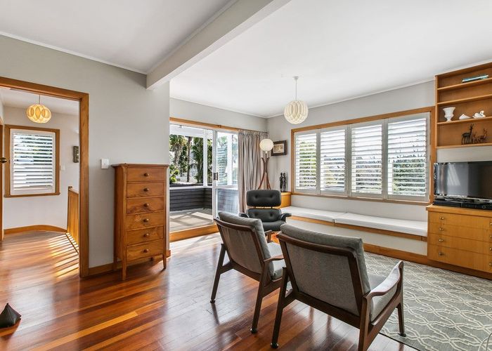  at 13 Warrington Road, Remuera, Auckland